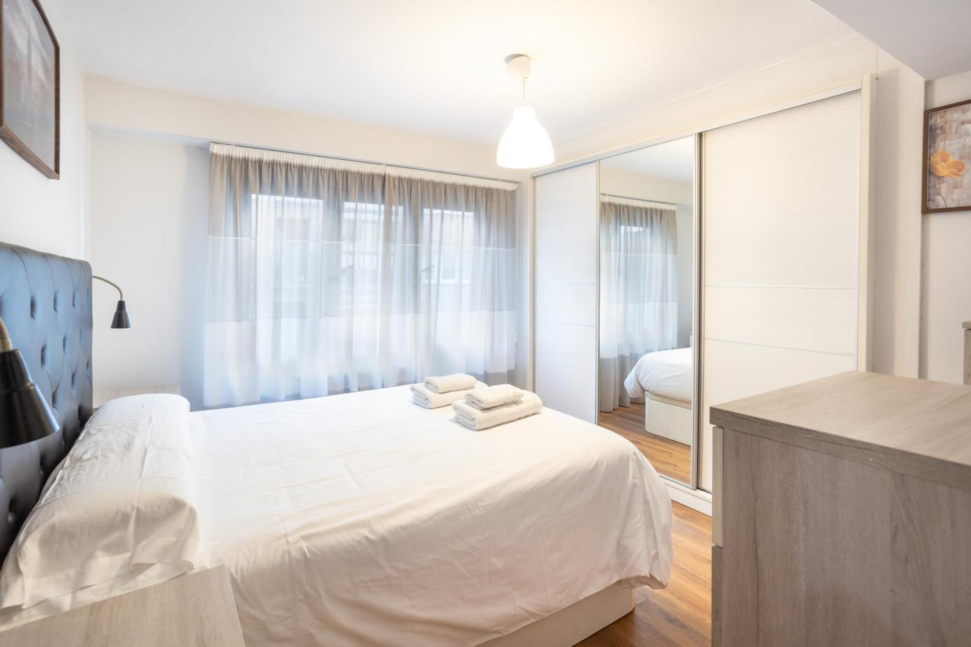 Argueelles - 3 Hab Y 1 Bano - 5 Pax - Vut-5675-as Apartamento